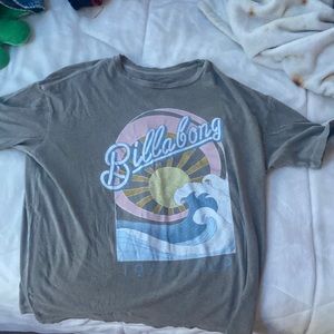 Oversized Graphic Billabong T-shirt